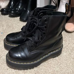 Dr. Martens Molly boot US 7/ EU 38.
